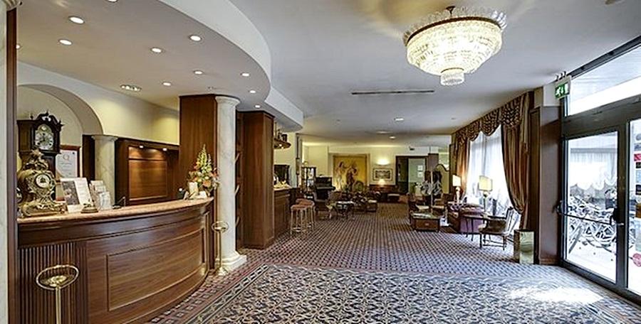 Hotel Orologio Ferrara Buitenkant foto