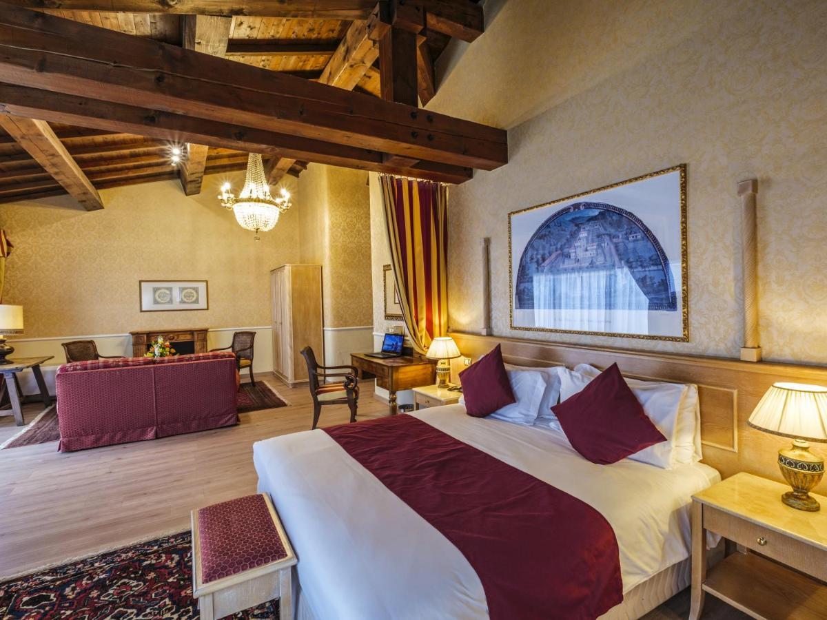 Hotel Orologio Ferrara Buitenkant foto